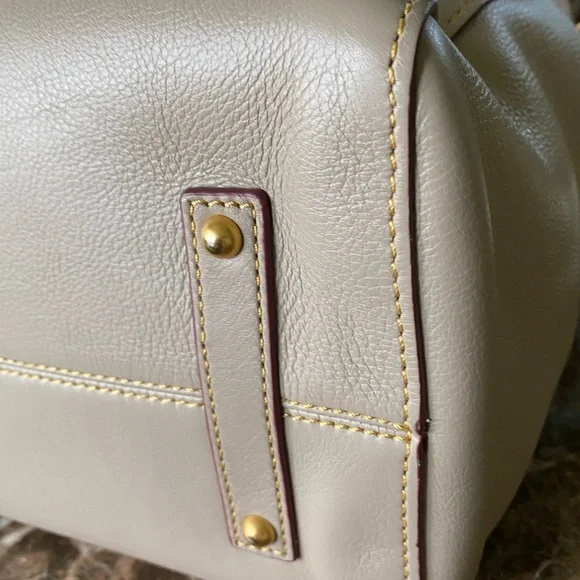 EUC Dooney Florentine Large Hattie Drawstring - Picture 3 of 13